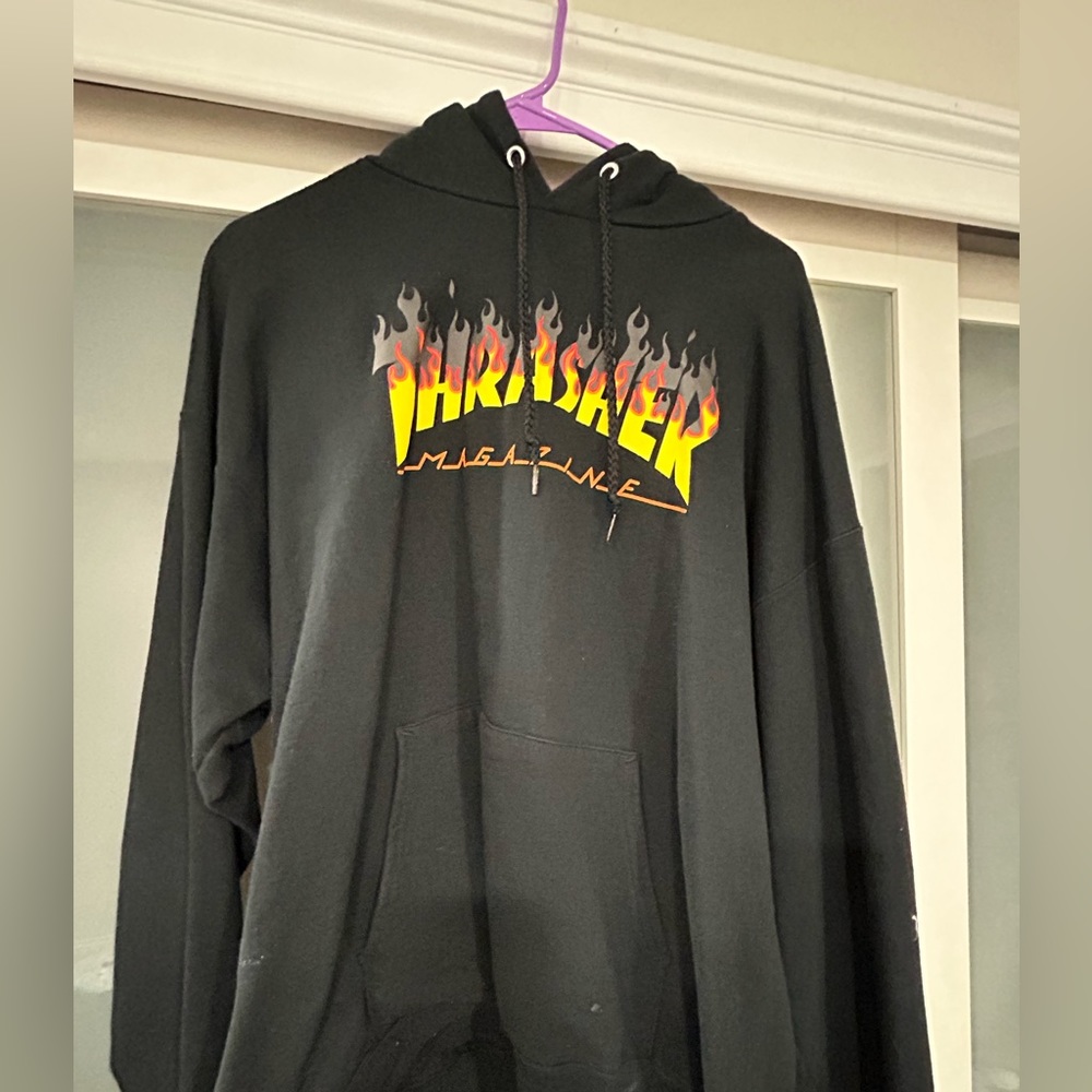 thrasher hoodie size L
